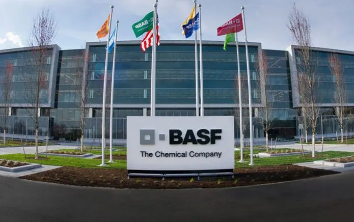 BASF підвищила ціну за Evonik: угода понад 11 млрд євро