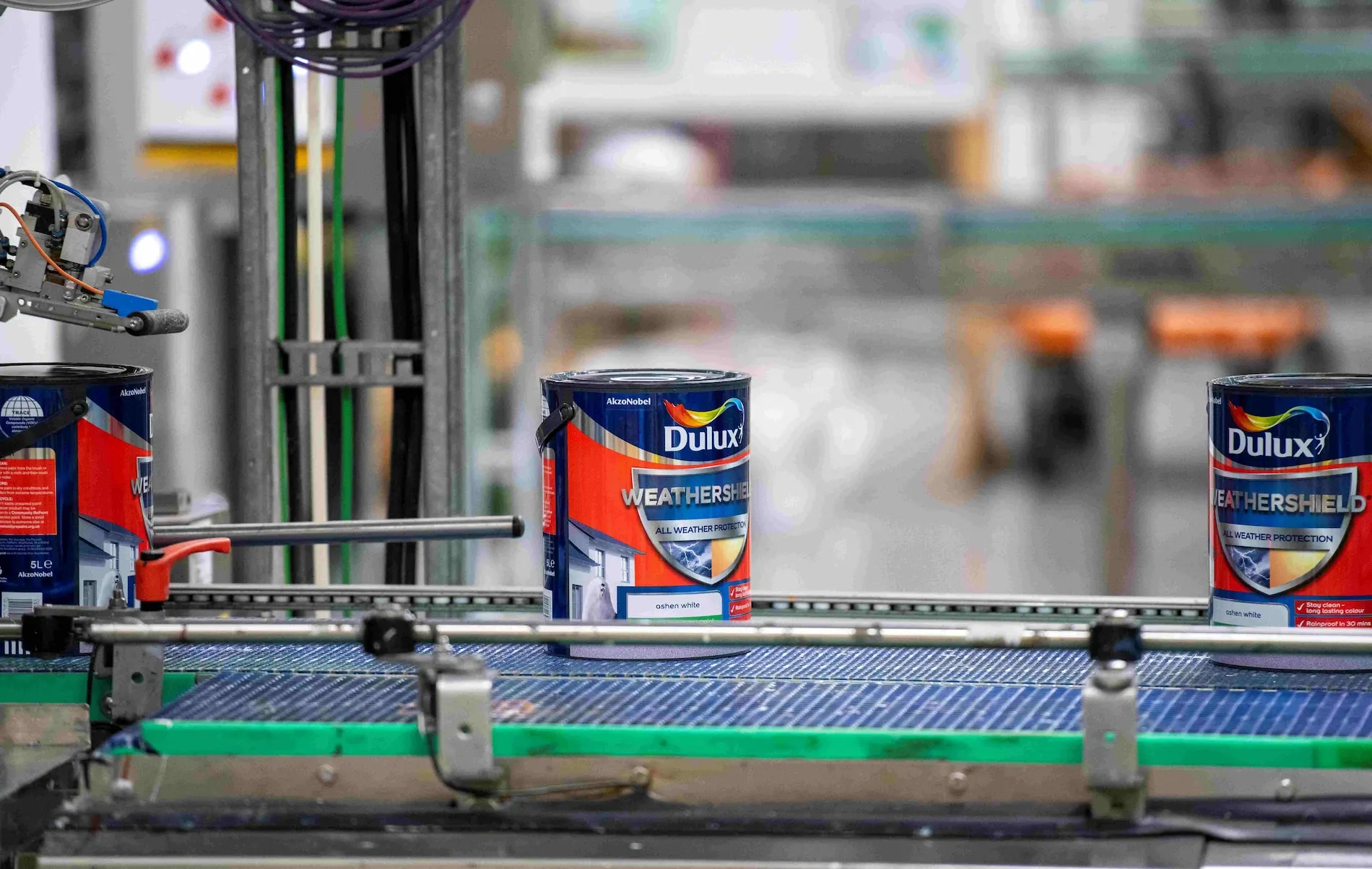 AkzoNobel продасть Nippon Paint бізнес фарб за $1,35 млрд