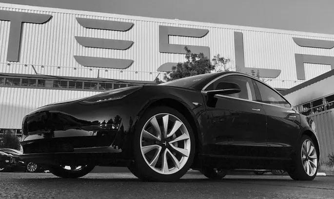 Tesla Відкликає Понад 5 Млн Авто в Китаї: Причини Безпеки та Рішення 2026