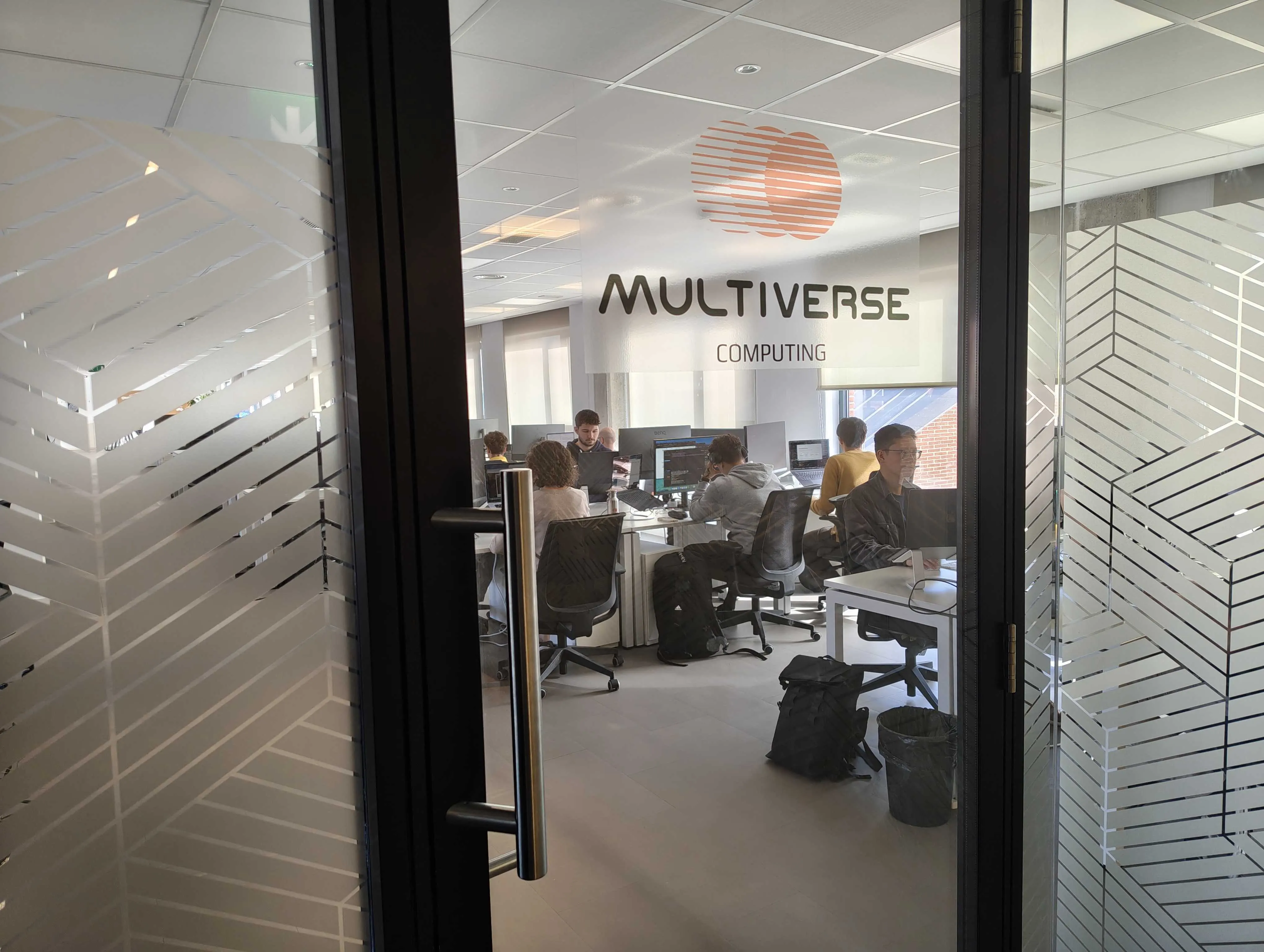 Multiverse Computing залучив $570 млн: оцінка $1,7 млрд у ШІ-секторі