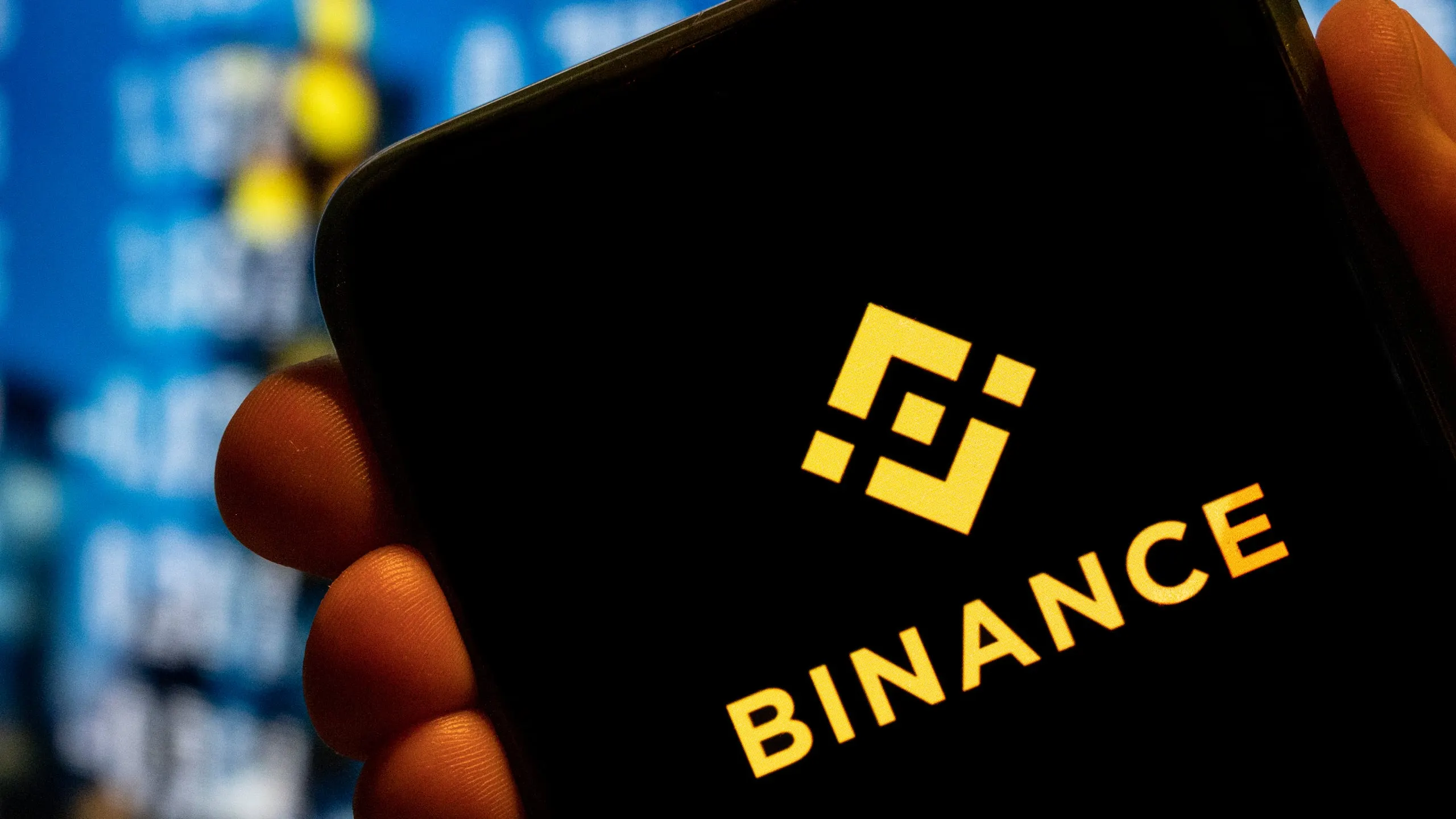 Binance припиняє роботу в ЄС з 1 липня 2026: вплив MiCA на крипторинок