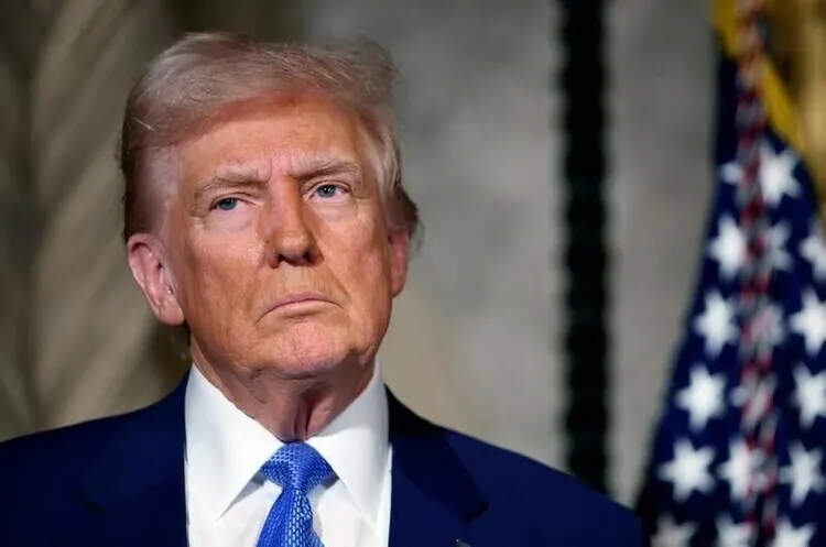 Криптокомпанія Трампа та китайські ШІ: заробіток на обмежених технологіях