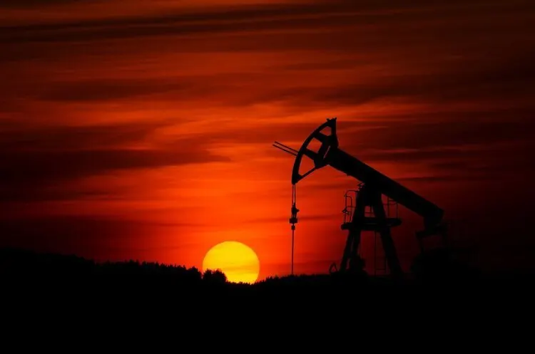Ціни на нафту зростають до $97,87: конфлікт США-Іран та атаки хуситів