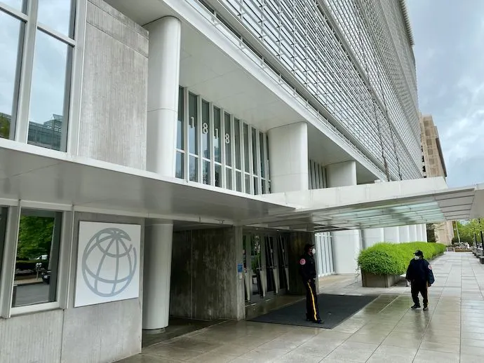 Україна отримає $841 млн від Світового банку: підтримка пенсій