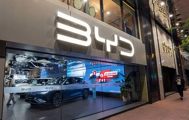 BYD: прибуток та виручка знизились у H1 2026, Q2 показав зростання