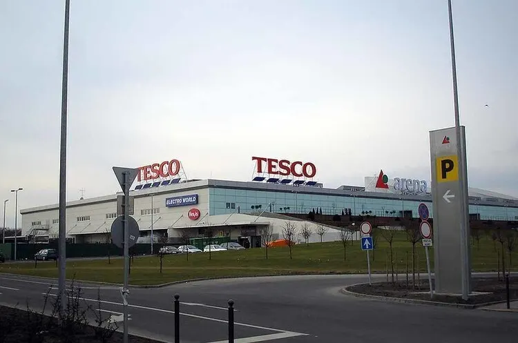 Tesco може продати 560+ магазинів у Європі: стратегічні дивіденди