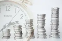 Мінімальна зарплата в Україні: прогноз зростання до 11 114 грн