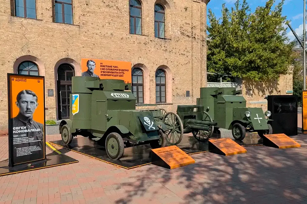 Відновлені панцерники Січових стрільців у Києві: роль Укр Армо Тех