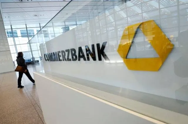 Commerzbank викупить акції на €1.2 млрд: захист від UniCredit