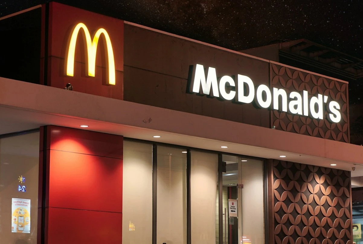 McDonald's у Києві: Чому зникли позиції меню через затримки постачання у 2026 році