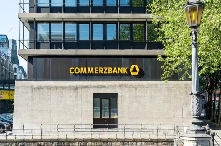 UniCredit контролює 50% Commerzbank: ЄЦБ готує дозвіл на поглинання