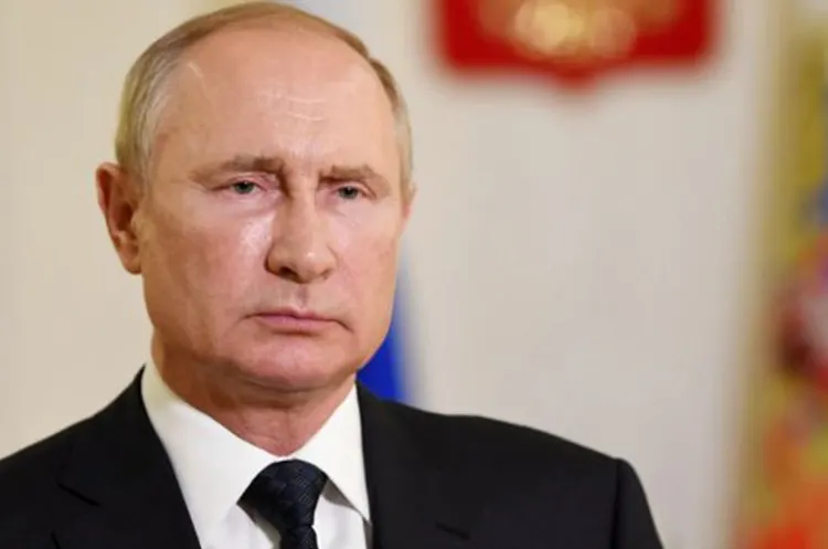 Путін назвав санкції «дурістю» на тлі передачі активів компаній