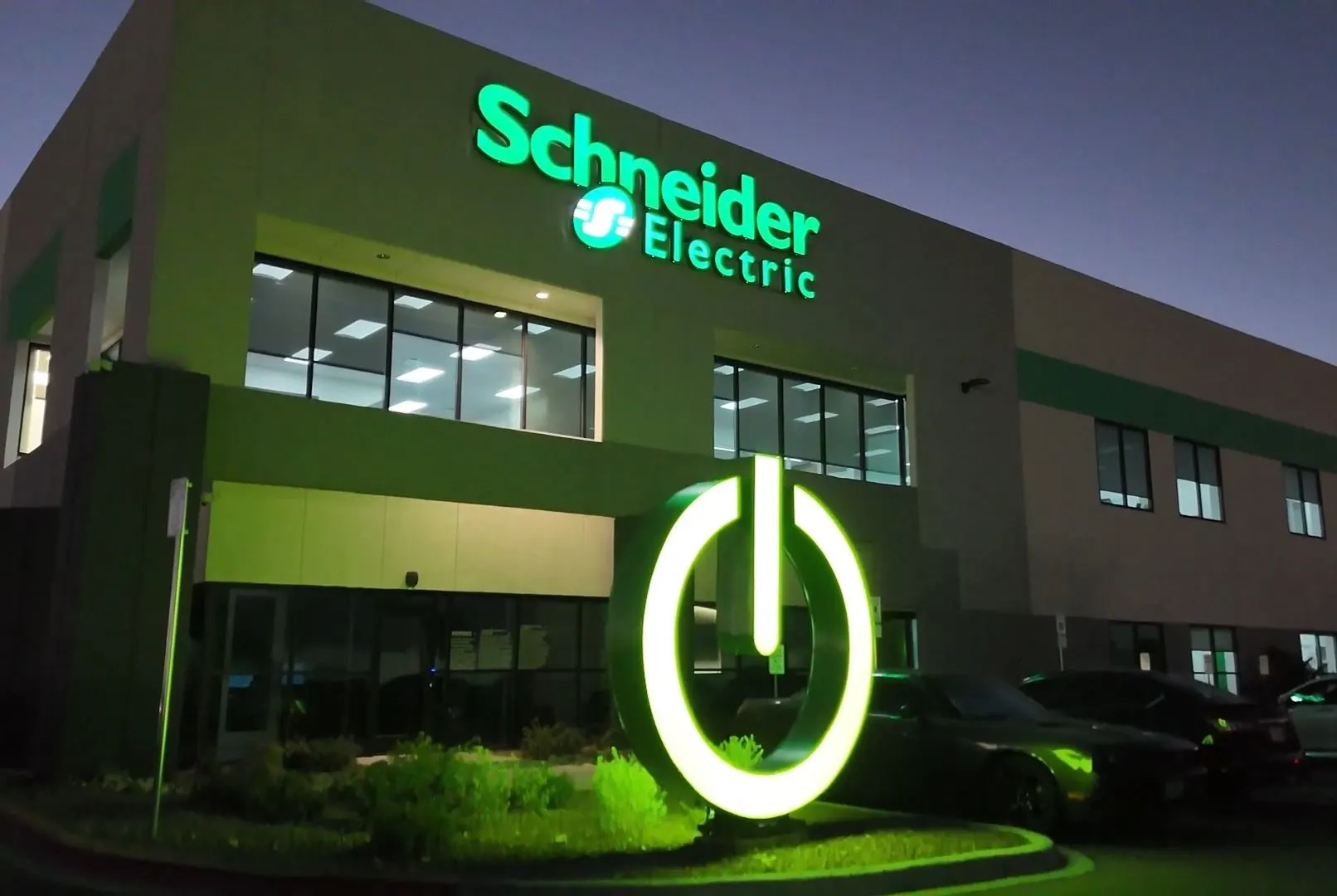Schneider Electric купить PTC за $20 млрд: найбільша угода в історії