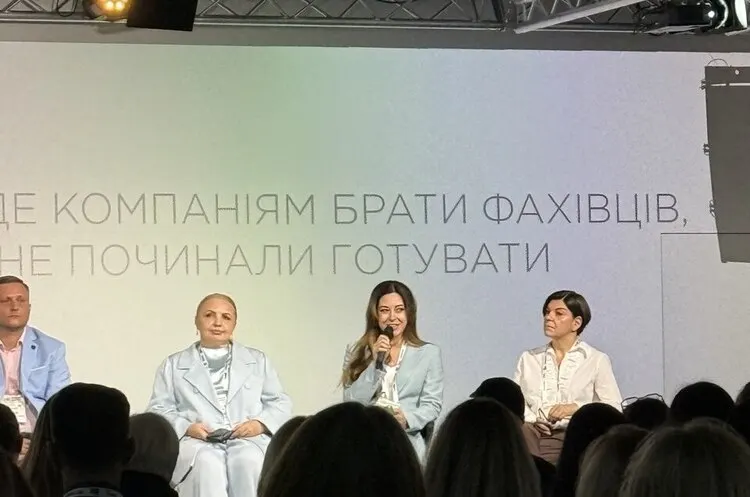 Дефіцит кадрів в промисловості України 2026: прогноз «АрселорМіттал»