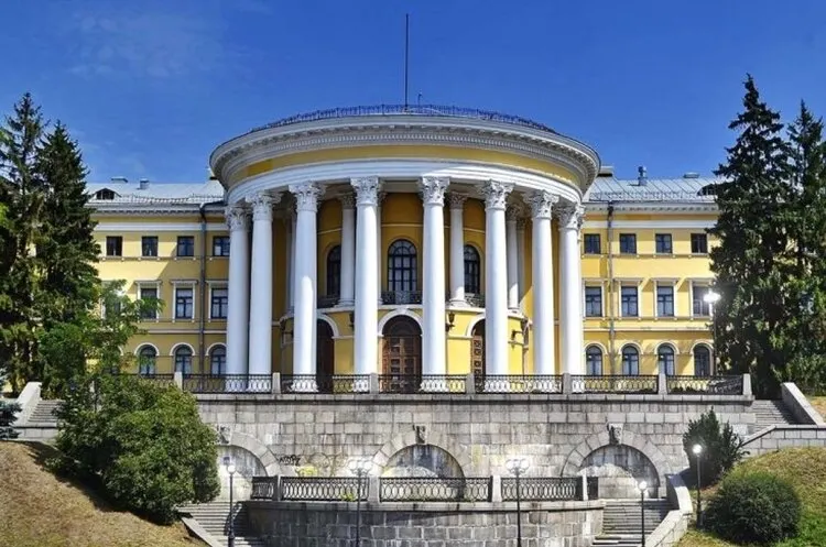 Жовтневий палац: націоналізація активу на 1 млрд грн у Києві