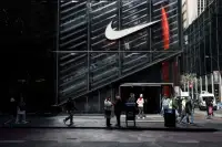 Продажі Nike у Китаї впали на 26%: компанія готує нові звільнення