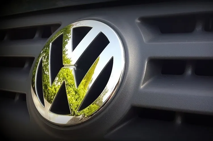 Volkswagen: 100 тис. звільнень та закриття заводів у 2026 році