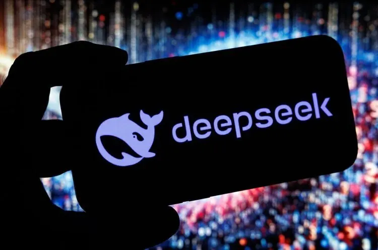 DeepSeek створить найбільший ШІ-кластер з 160 тис. чипів Huawei в Китаї
