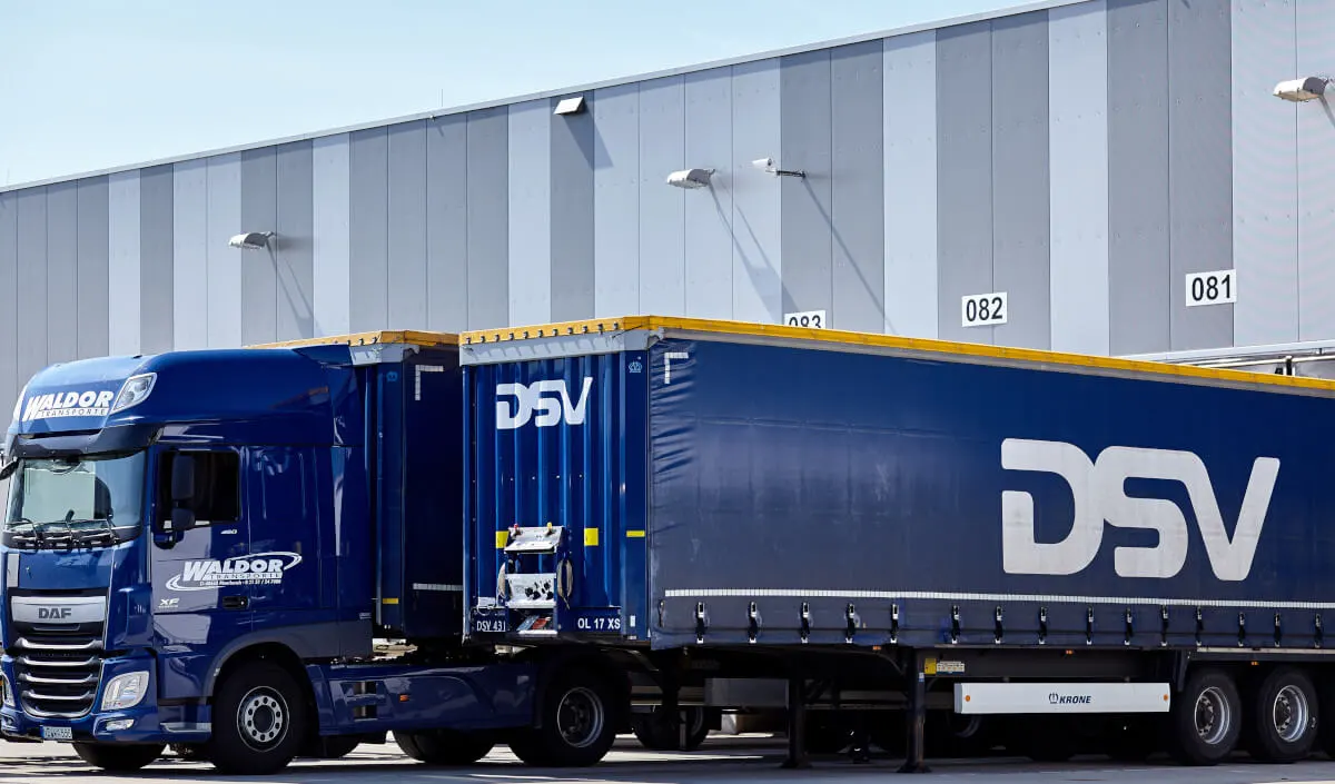 DSV поглинає DB Schenker: логістичний гігант в Україні 2026