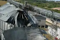 Ракетний удар РФ по елеватору "Укрлендфармінг" на Сумщині 16.08.2026