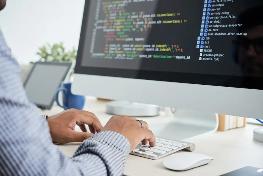 IT-ринок України 2026: хто затребуваний замість Front-end та Mobile