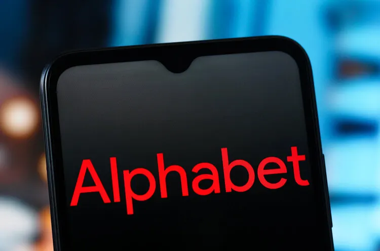 Alphabet: Збільшення витрат на ШІ до $205 млрд та фінансові успіхи