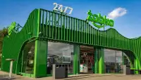 Канадська Couche-Tard придбає польську Żabka за $8,6 млрд у 2026