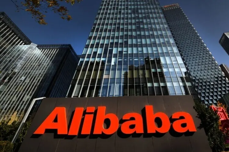 Alibaba Qwen3.8-Max: Новий ШІ-проєкт підвищив акції на 7.3%