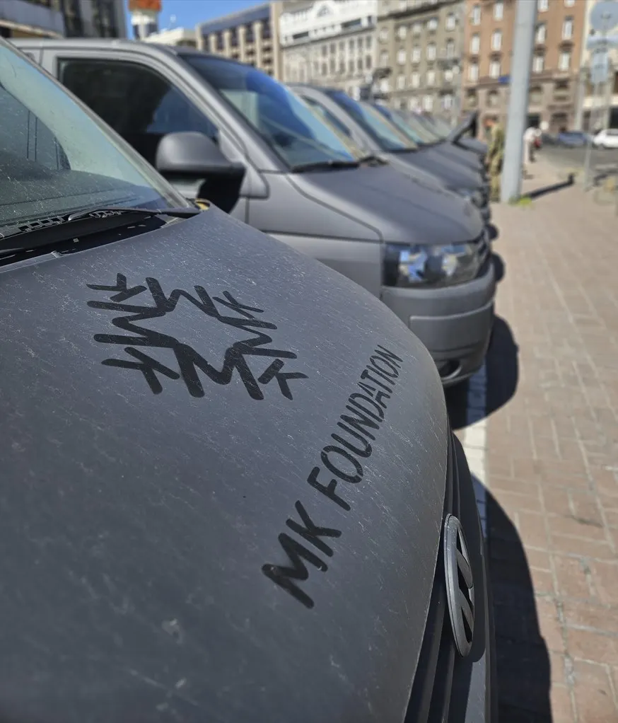 Фронтовий Транспорт: Чому Автомобілі Рятують Життя та Роль MK Foundation 2026