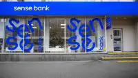 Уряд найняв Rothschild продавати Сенс Банк та Укргазбанк: що відомо