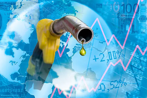 Дефіцит бензину в Росії: виробництво покриває лише 65% попиту 2026