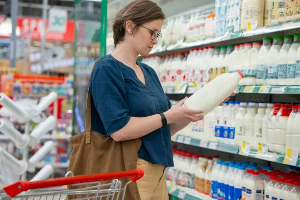 Молоко та молочні продукти в Україні подорожчали у вересні 2026