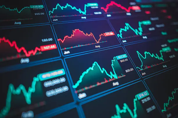 Курс валют НБУ на 10.08.2026: долар 44,75 грн, євро знизився