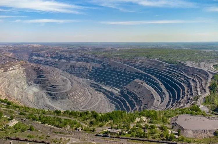 Ferrexpo зупиняє виробництво: причини, наслідки та фінансування 2026