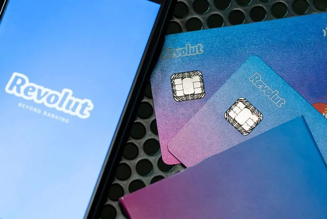 Revolut досяг оцінки $115 млрд і конкурує з найбільшими банками